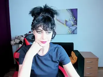 Stripchat Live Sex Cam of Silvia_Wallec