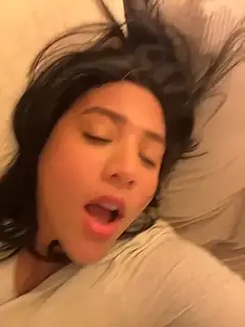 Stripchat Free Live Porn of vellaah