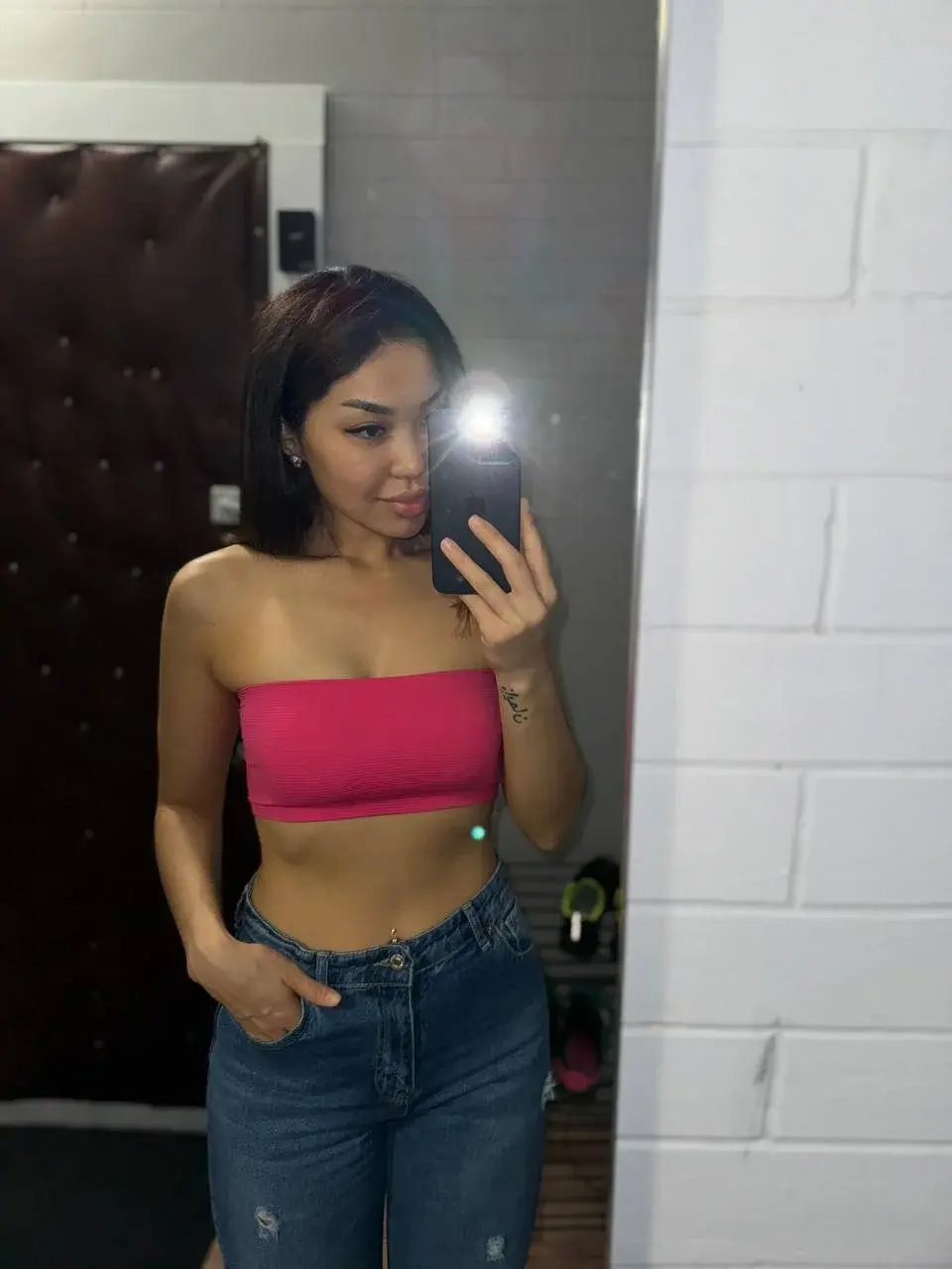 Comely_Camillla