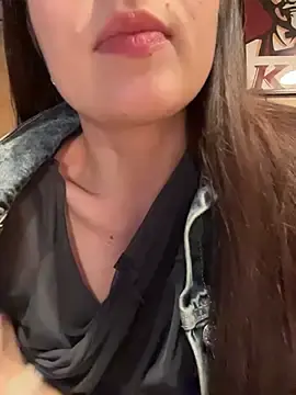 Stripchat Live Porn of Holly_Play