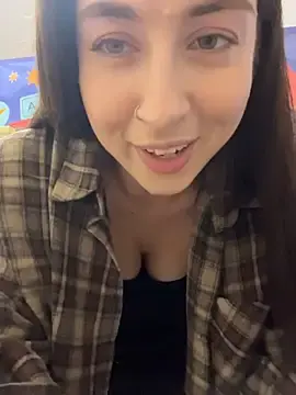 Stripchat Live Sex of Holly_Play