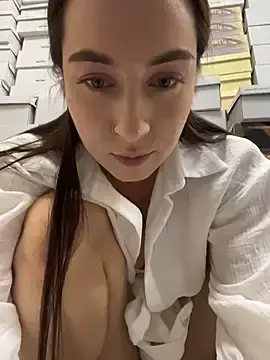 Stripchat Adult Webcams of Holly_Play