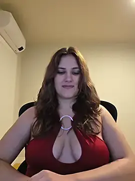 Stripchat Sex Cam of MiaRides19