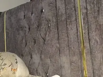Stripchat Sex Chat of QueenMyaa
