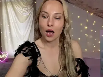 Stripchat Live Sex of AdeleLady