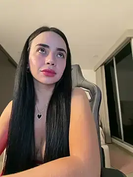 Stripchat Live Sex Cam of GeorginaJones