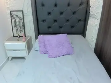 Stripchat Watch Live Sex Cams of KARA_COLLINS