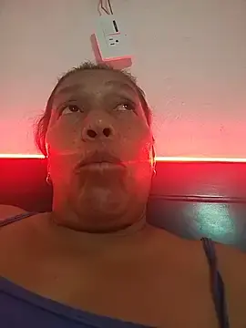 Stripchat Live Sex Cam of Ruby-Hot-Milf
