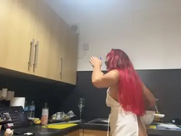 Stripchat Best Webcam of FoxyValentine