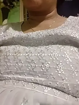 Stripchat Free Porn Cam of Monika_telugu_queen