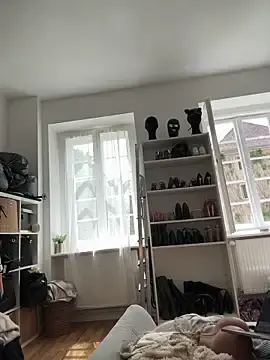 Stripchat Best live sex cam show of SkinnyLilly