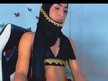 Stripchat Free Porn Cam of Malikaa__