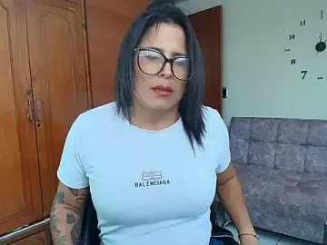 Stripchat Free Porn Cam of Majo_Soussa