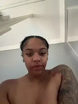 Stripchat Nude Webcam of Regina69slut