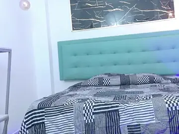 Stripchat Sex Cam of Yuri_Queen