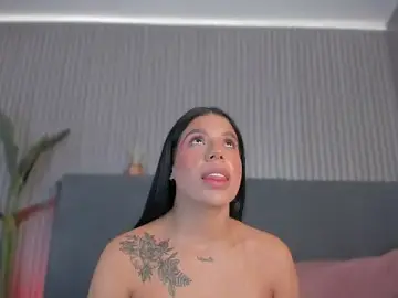 Stripchat Best Webcam of emelie_89