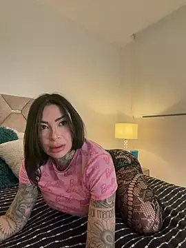 Stripchat Free Porn Cam of Iam_Annii