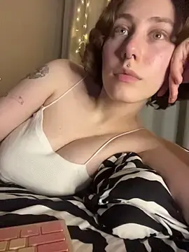 Stripchat Free Live Porn of Molli_Luv