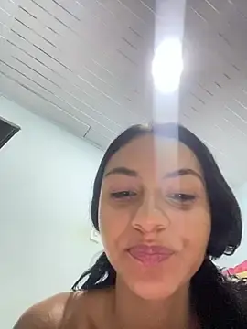 Stripchat Nude Webcam of miluwatson