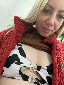 Stripchat Live Sex Cam of Alana_sc