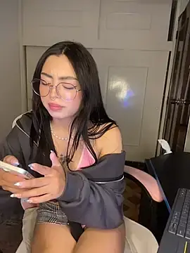 Stripchat Live Sex Cam of Valu_euphoria
