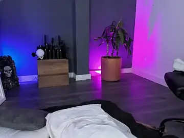 Stripchat Sex Chat of Raven_Witch_