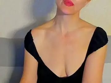 Stripchat Adult Webcam of beddable_woman