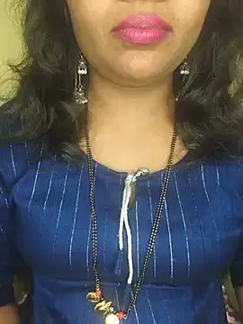Stripchat Live Sex Cam of ur_love_kannada1