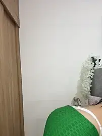 Stripchat Best live sex cam show of Olivia_valentti