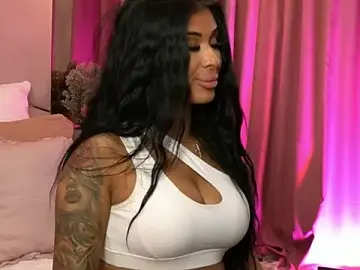 Stripchat Live Sex Cam of LaylaVixenn