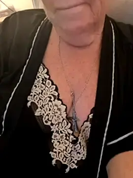 Stripchat Private Sex Chat of Playful_MILF_Demi