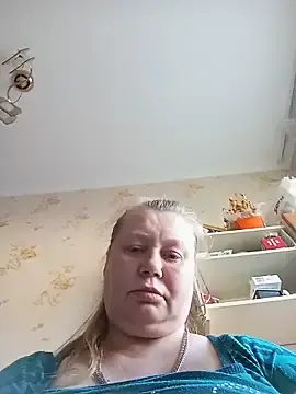 Stripchat Watch Live Sex Cams of KiraStanton