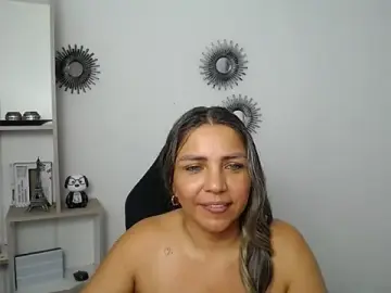 Stripchat Free Porn Cam of cum_bigass