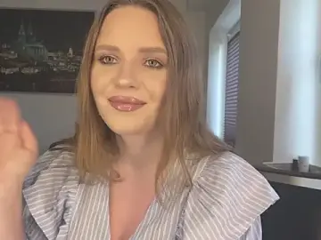 Stripchat Free Porn Cam of YevetteGord