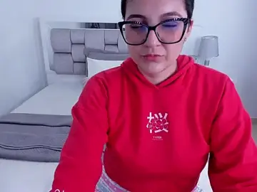 Stripchat Adult Webcams of Camilaa_bueno