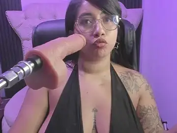 Stripchat Adult Webcams of Sexy_cristall_