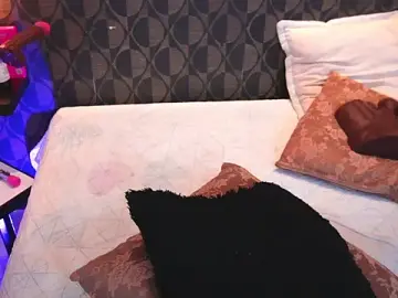 Stripchat Live Sex of SharomRoss