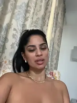 Stripchat Live Sex Cam of _adelle