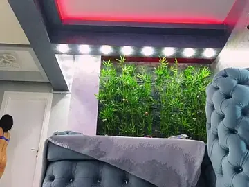 Stripchat Free Porn Cam of Theowonder
