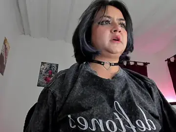 Stripchat Adult Webcam of LylaVixxen