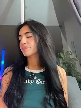 Stripchat Sex Cam of DaphneUwu