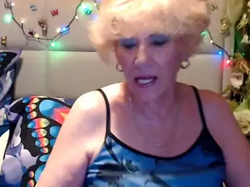 Stripchat Free Porn Cam of HappyWomanOn