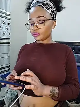 Stripchat Free Live Porn of Sugartonguexx