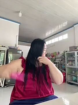 Stripchat Free Live Porn of Alinat_