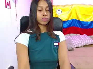 Stripchat Free Porn Cam of Celesteevanss_