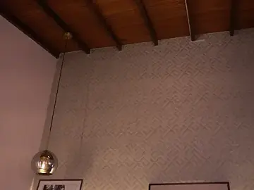 Stripchat Adult Webcam of ElleDiane