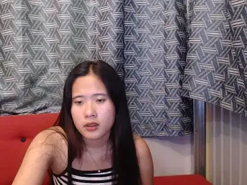 Stripchat Sex Cam of petiteasian_pinaygirl