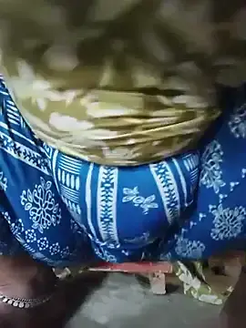 Stripchat Live Sex Cam of Your_Bhabhi69