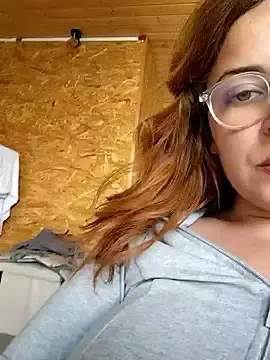 Stripchat Nude Webcam of Selena-Selena