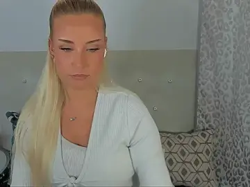 Stripchat Adult Video Chat of KristyHoney